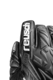 Reusch Attrakt Resist 5570615 7700 black 2